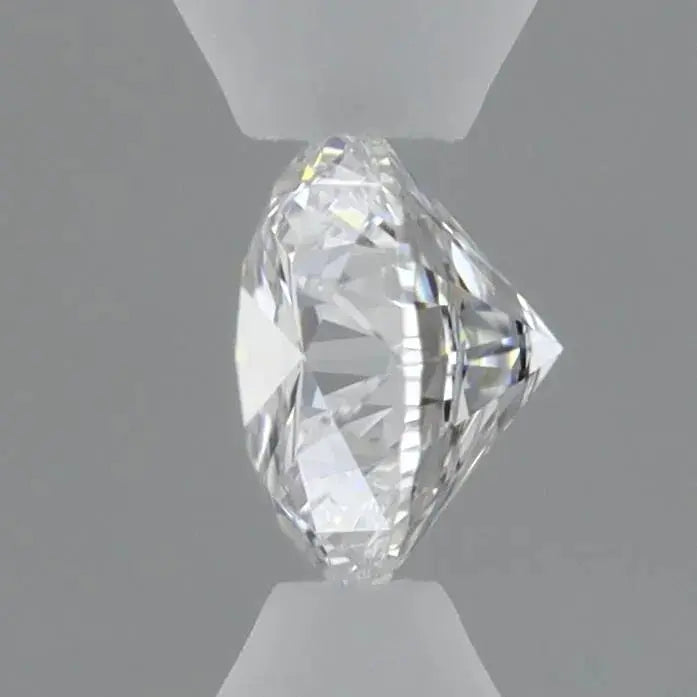 0.18 Carats ROUND Diamond 8DC16BC7D