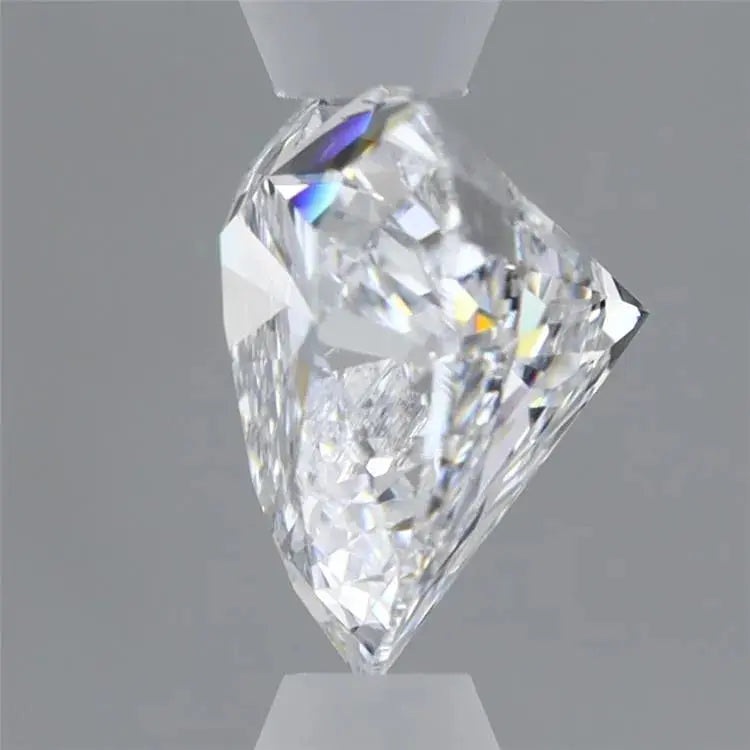 0.98 Carats HEART Diamond 703786BE0